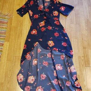 Aritzia Babaton navy floral high-low split back surplice dress sz 0